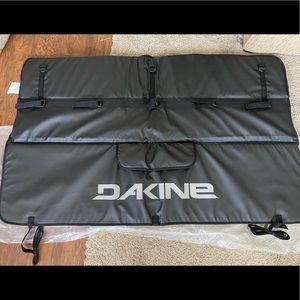 Dakine Pickup Pad for Truck Tailgates